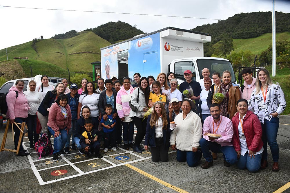 Trabajar por las mujeres de Antioquia